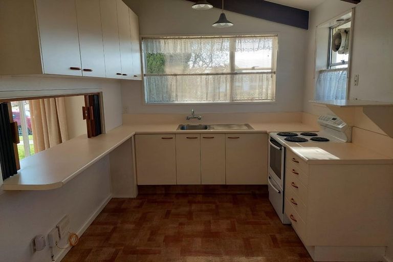 Photo of property in 5 Nanette Street, Upper Riccarton, Christchurch, 8041