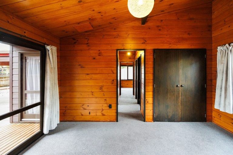 Photo of property in 5 Fernwood Place, Fitzherbert, Palmerston North, 4410