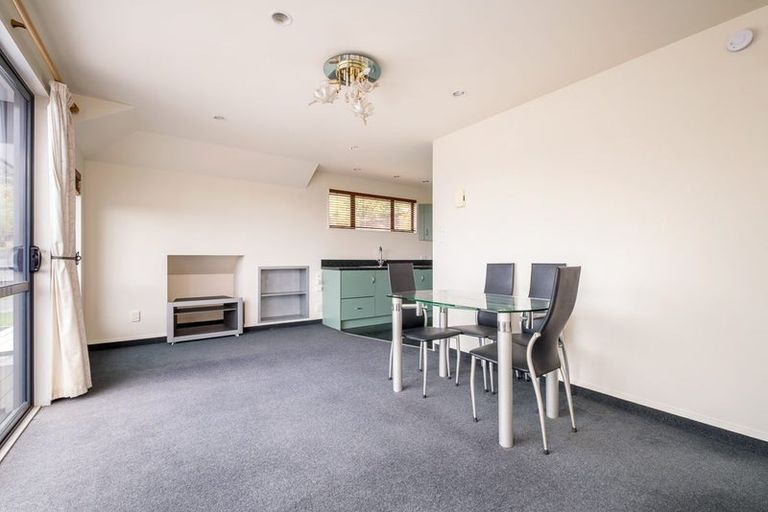 Photo of property in 2 Whaka Terrace, Huntsbury, Christchurch, 8022