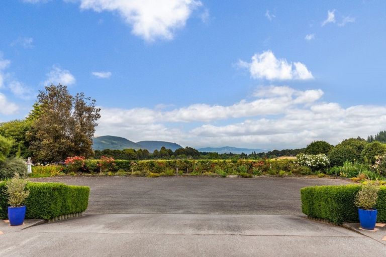 Photo of property in 119 Holyoakes Road, Kinloch, Taupo, 3377