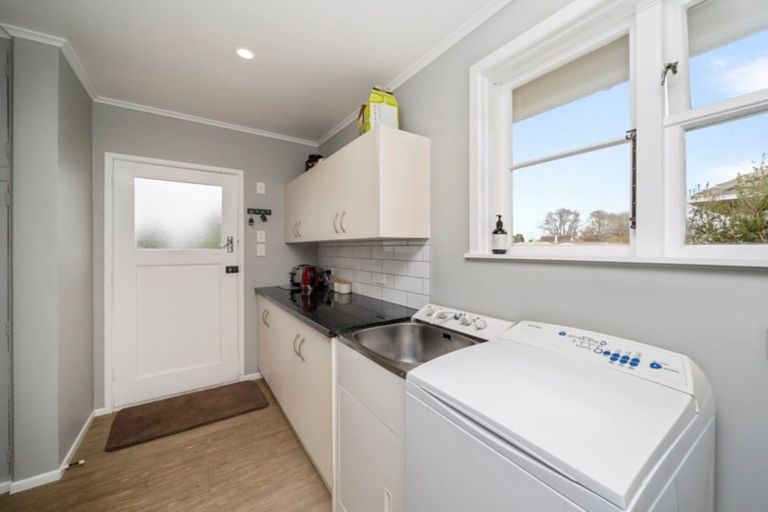 Photo of property in 10 Essex Street, Stratford, 4332