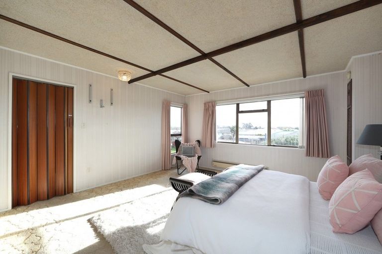 Photo of property in 414 Southland Place, Raureka, Hastings, 4120