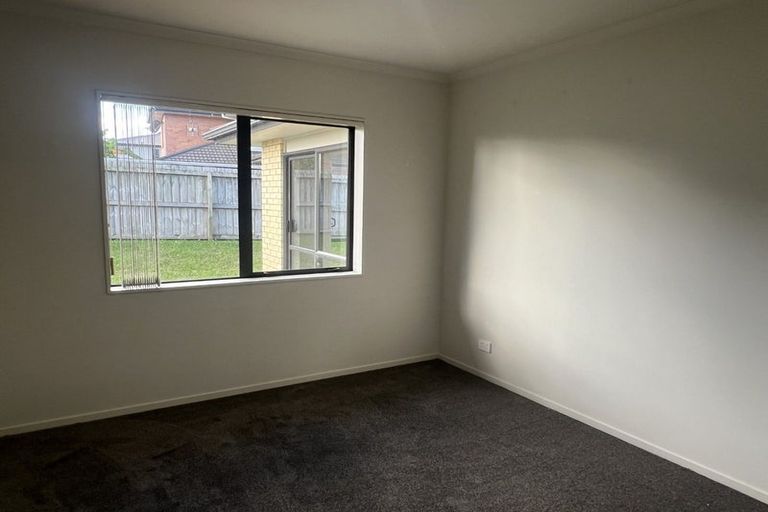 Photo of property in 45 Cityview Place, Massey, Auckland, 0614