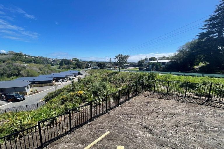 Photo of property in 11 Godwit Lane, Welcome Bay, Tauranga, 3112