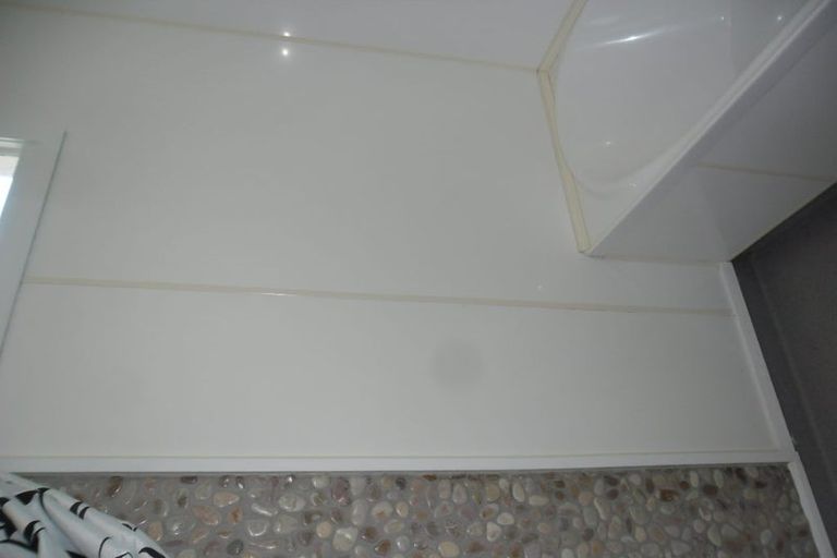 Photo of property in 1028 Hood Street, Mayfair, Hastings, 4122