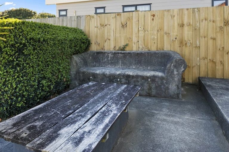 Photo of property in 35 Upjohn Street, Brooklands, New Plymouth, 4310