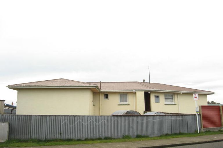 Photo of property in 2 Dundee Street, Strathern, Invercargill, 9812