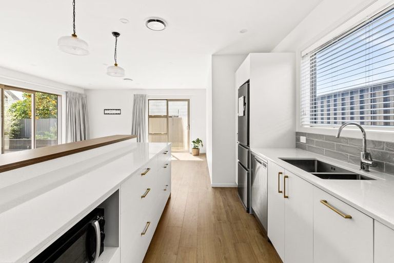 Photo of property in 33a O'dowd Road, Taradale, Napier, 4112