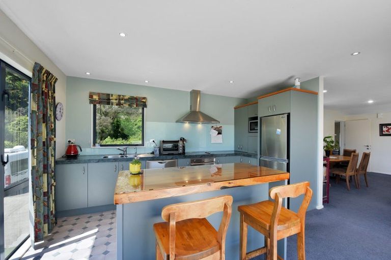 Photo of property in 23 Rimu Terrace, Waikawa, Picton, 7220