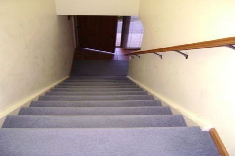 Photo of property in 22 Marina View, Paremata, Porirua, 5026