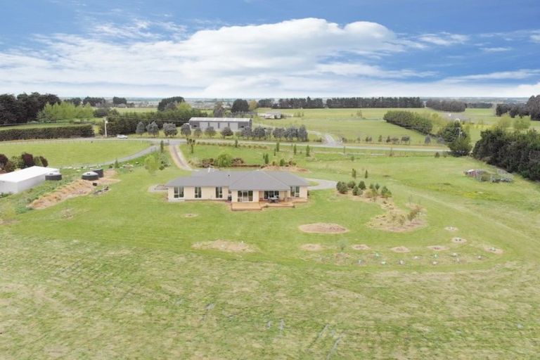 Photo of property in 330 Catherwoods Road, Cust, Rangiora, 7471