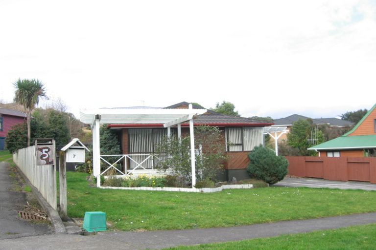 Photo of property in 7 Springdale Grove, Fitzherbert, Palmerston North, 4410
