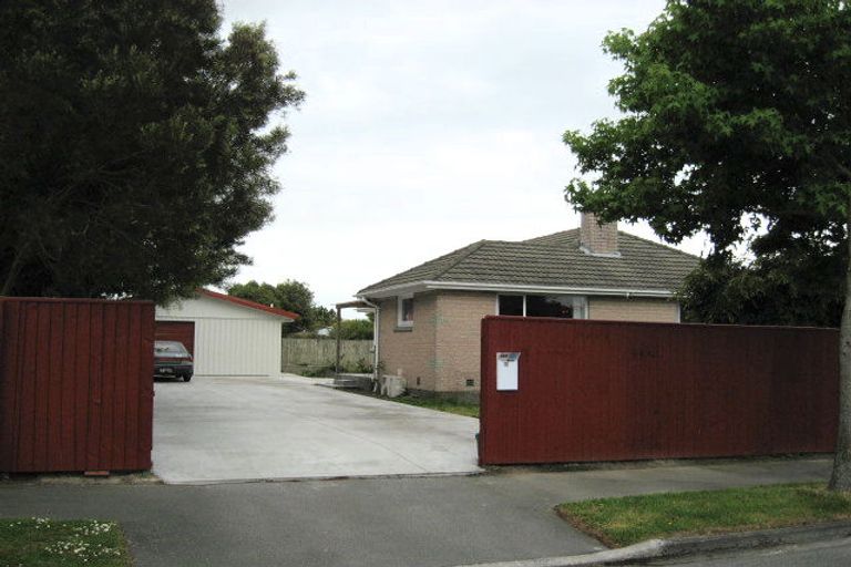 Photo of property in 28 Gainford Street, Avonhead, Christchurch, 8042