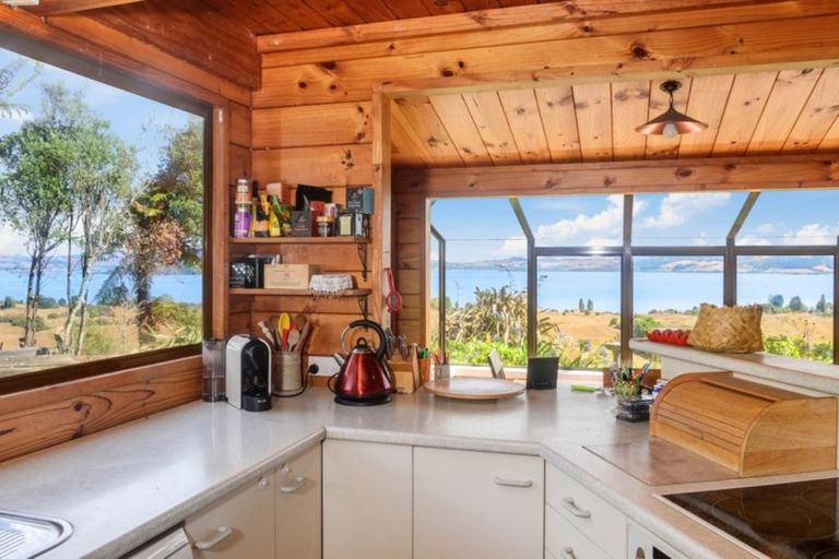 Photo of property in 166 Te Waerenga Road, Hamurana, Rotorua, 3096