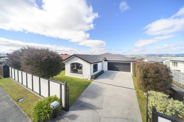 Photo of property in 87 Parnell Heights, Kelvin Grove, Palmerston North, 4414