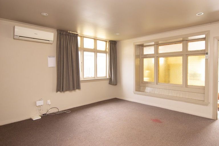 Photo of property in 516 Tremaine Avenue, Takaro, Palmerston North, 4410