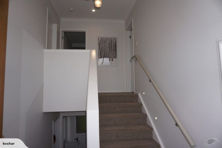 Photo of property in 27a Kirrie Avenue, Te Atatu South, Auckland, 0610