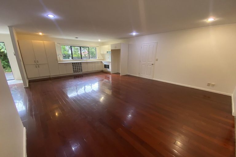 Photo of property in 4/17 Neta Grove, Henderson, Auckland, 0612
