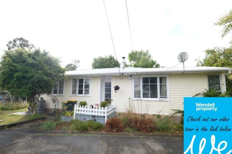 Photo of property in 26 Kirrie Avenue, Te Atatu South, Auckland, 0610