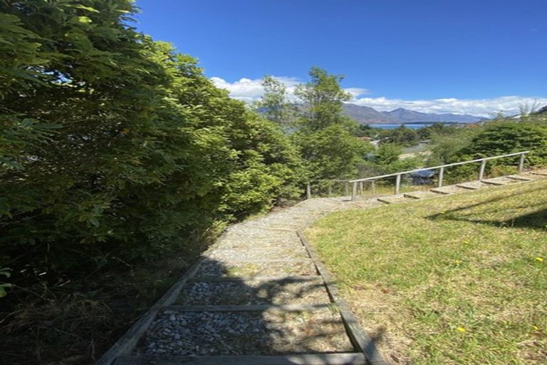 Photo of property in 8b Cresta Lane, Frankton, Queenstown, 9300