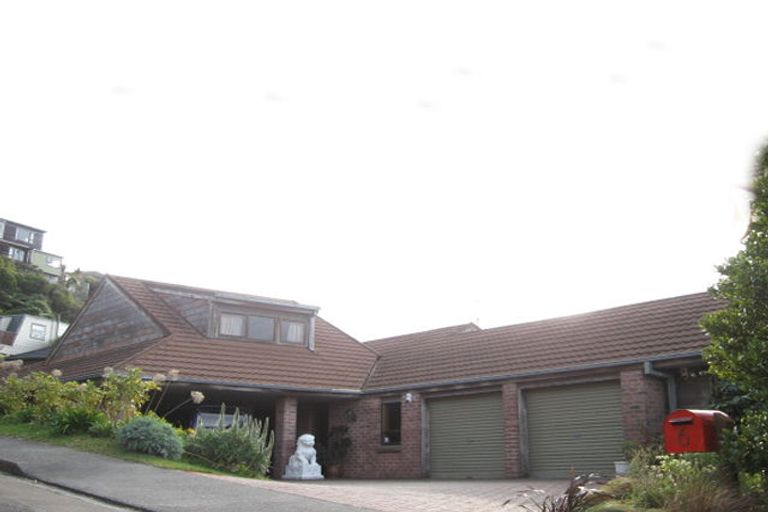 Photo of property in 6 Hawick Street, Karori, Wellington, 6012