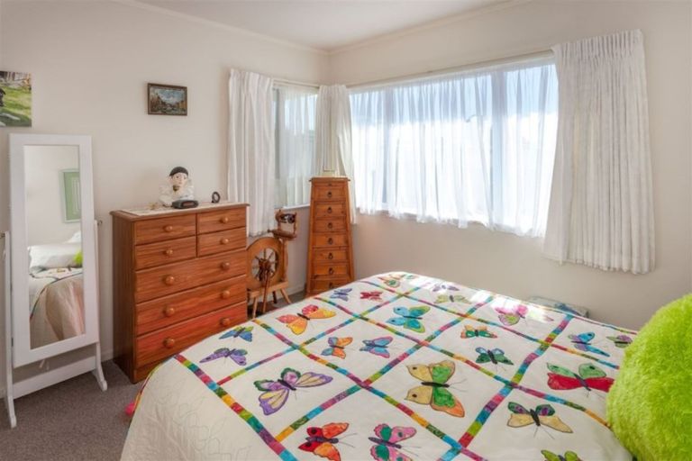 Photo of property in 16/9 Campbell Close, Whangamata, 3620
