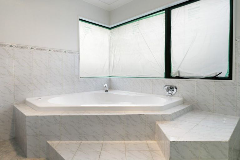 Photo of property in 223 Hill Road, The Gardens, Auckland, 2105