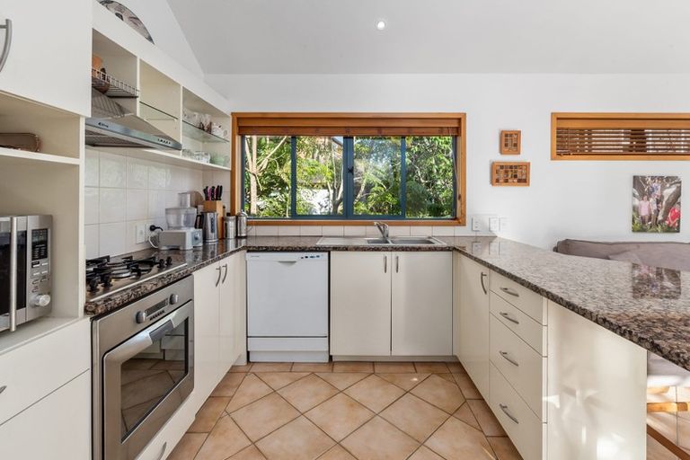 Photo of property in 38 Harley Close, Hauraki, Auckland, 0622