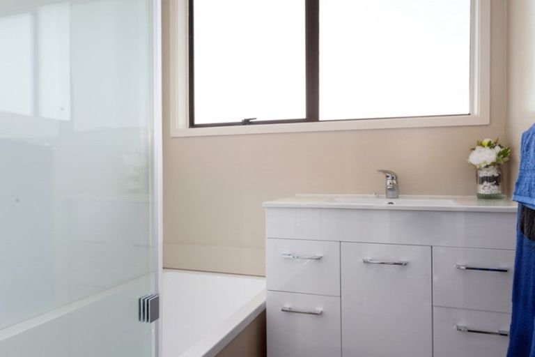 Photo of property in 14 Kanuka Place, Edgecumbe, 3120