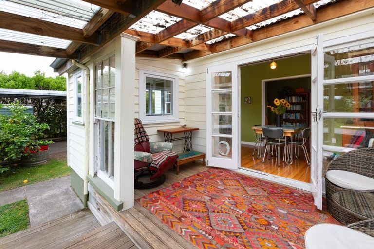 Photo of property in 3 Atkinson Street, Woodville, 4920