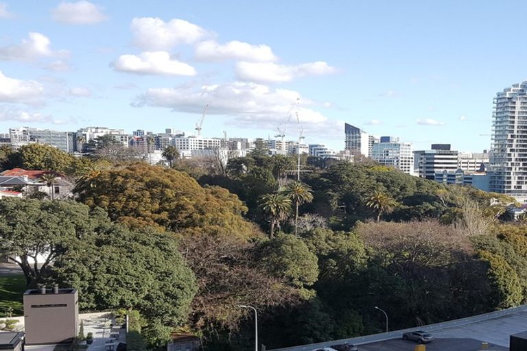 Photo of property in Waldorf Bankside Apartments, 12c/8 Bankside Street, Auckland Central, Auckland, 1010