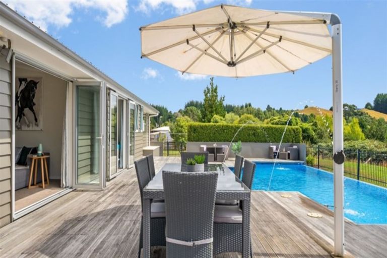 Photo of property in 183 Mangaroa Valley Road, Mangaroa, Upper Hutt, 5371