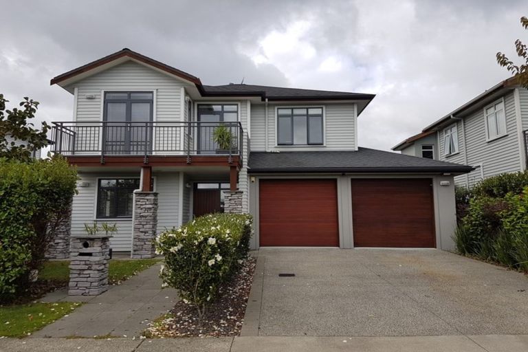 Photo of property in 14 Trecarne Street, Karaka, Papakura, 2113