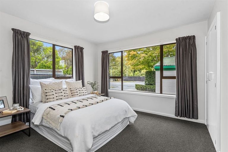 Photo of property in 97 Winters Road, Redwood, Christchurch, 8051