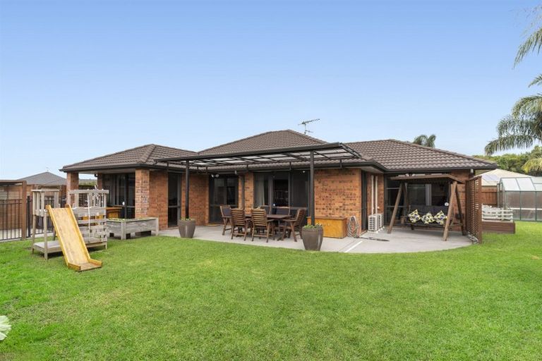 Photo of property in 10 Roxbury Place, Papamoa Beach, Papamoa, 3118