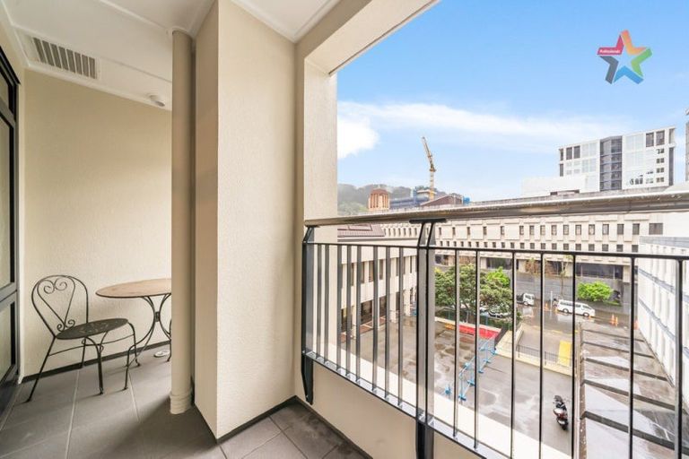 Photo of property in Kate Sheppard Apartments, 6j/42 Molesworth Street, Thorndon, Wellington, 6011