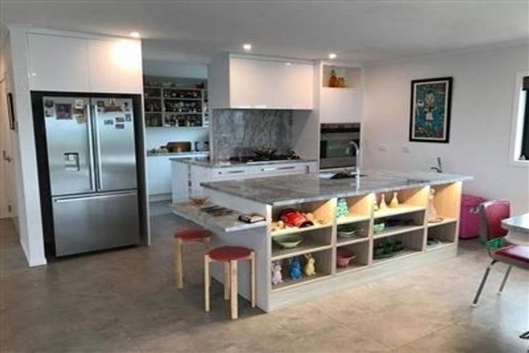 Photo of property in 21 Gawler Street, Te Horo Beach, Otaki, 5581