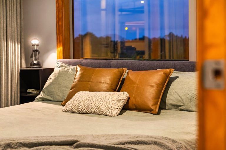 Photo of property in 33 Hakao Road, Minden, Tauranga, 3171