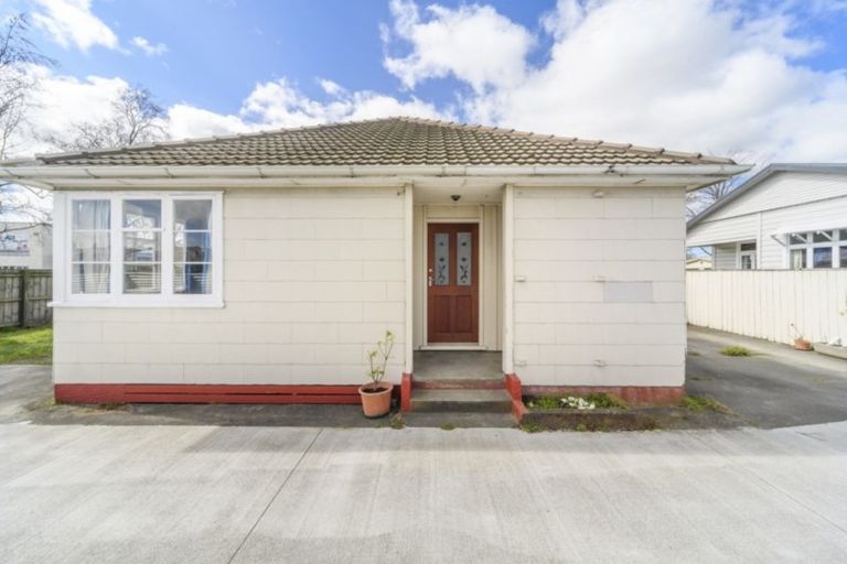 Photo of property in 918 Tremaine Avenue, Roslyn, Palmerston North, 4414
