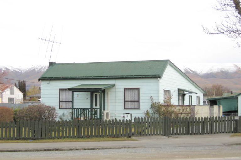 Photo of property in 9 Mount Cook Road, Fairlie, 7925