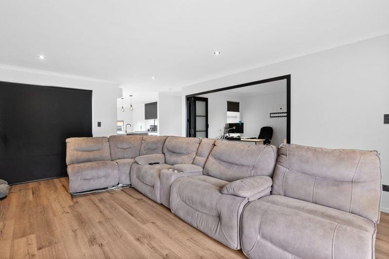 Photo of property in 17 Pragma Rise, Rototuna North, Hamilton, 3210