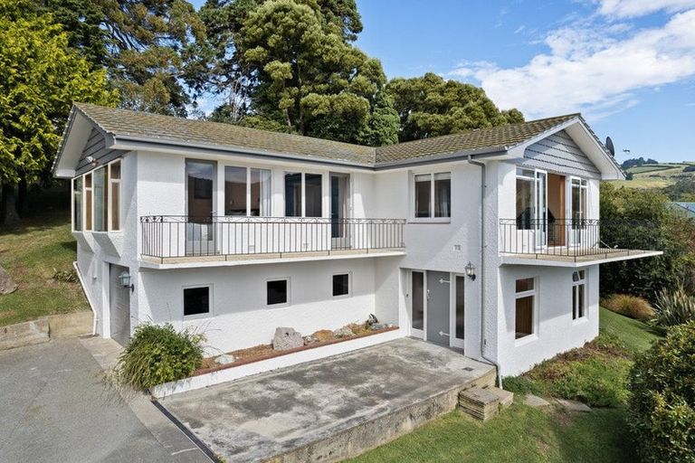 Photo of property in 3 Prospect Row, Roseneath, Port Chalmers, 9023