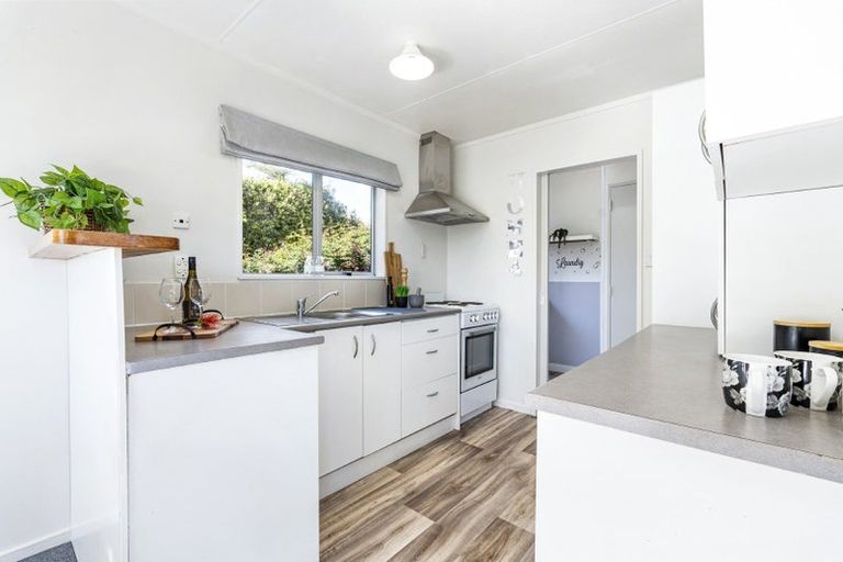 Photo of property in 5 Jensen Place, Frankleigh Park, New Plymouth, 4310