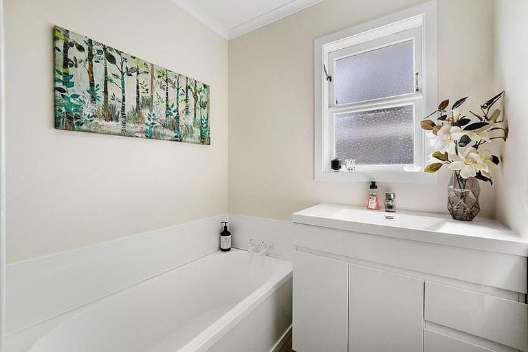 Photo of property in 36 Golf Street, Putaruru, 3411