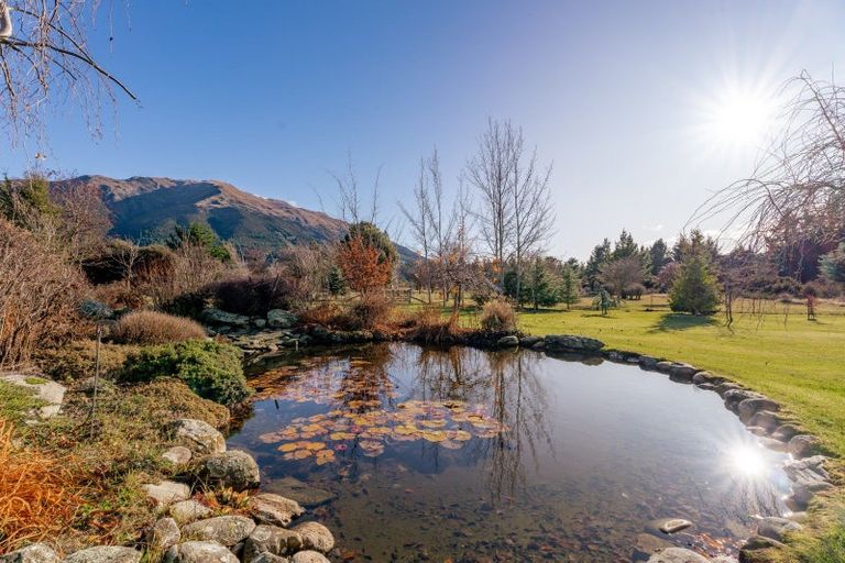 Photo of property in 162 Te Awa Road, Albert Town, Wanaka, 9382