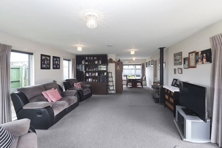 Photo of property in 1/38 Ensign Street, Halswell, Christchurch, 8025