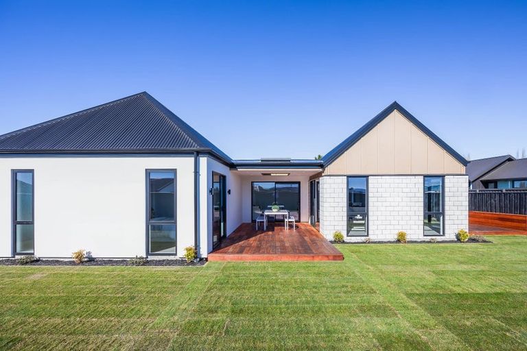 Photo of property in 6 Kelly Street, Rangiora, 7400