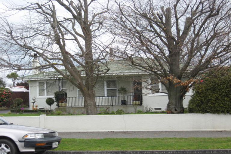 Photo of property in 17 Vivian Street, Solway, Masterton, 5810