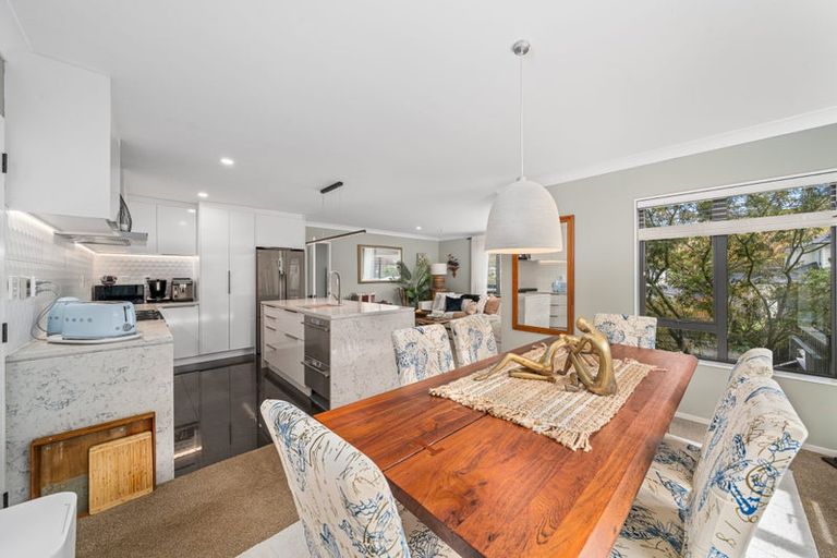 Photo of property in 27 Mauldeth Terrace, Churton Park, Wellington, 6037