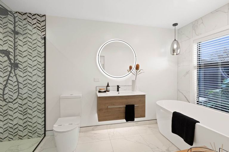 Photo of property in 7a Gambare Place, Wattle Downs, Auckland, 2103